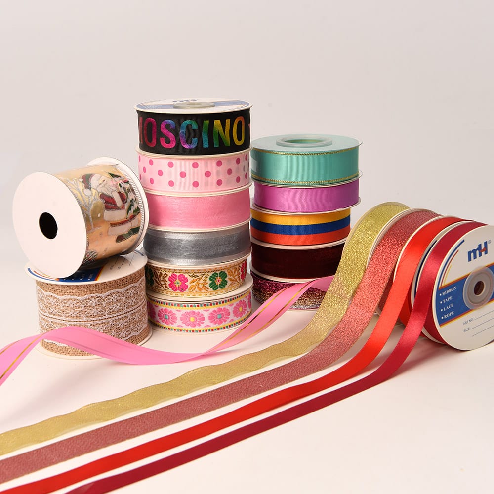 Ribbon & Tape garment accessories
