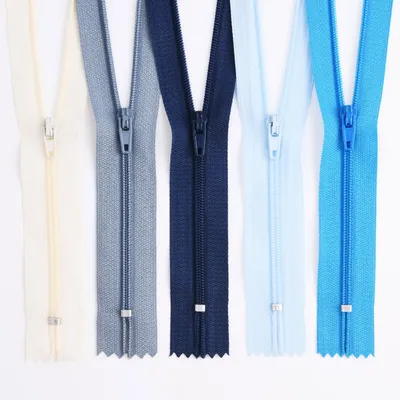 #3 4-Cord Closed-End Nylon Coil Zipper