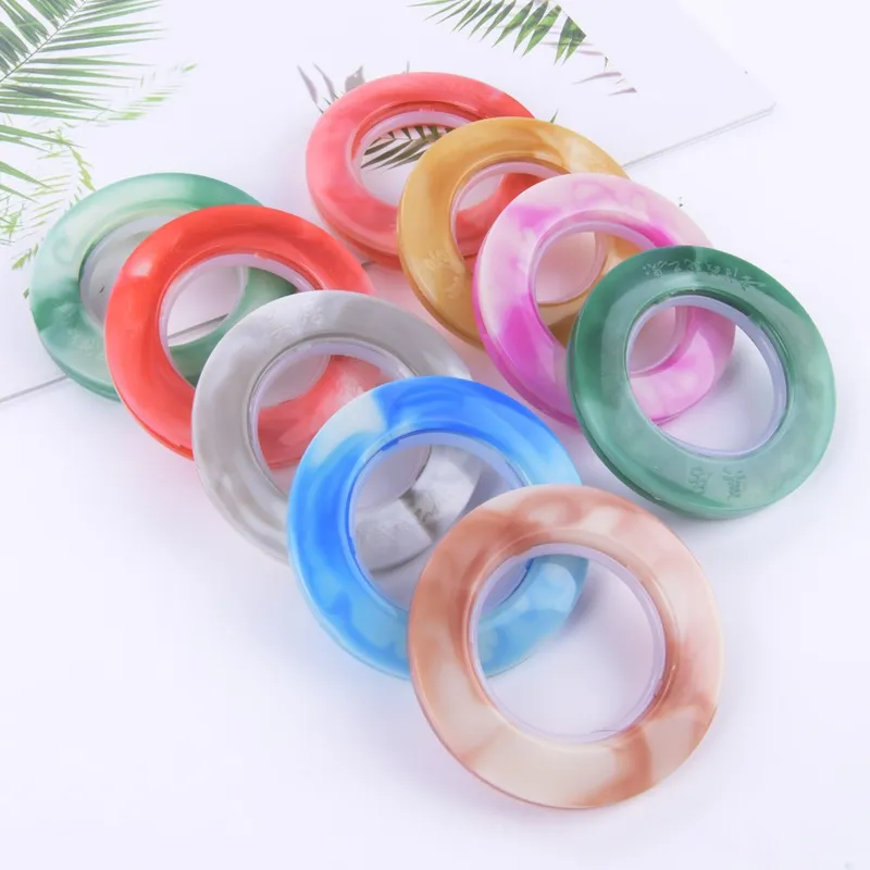 75A Jade Pattern Plastic Curtain Ring 42mm