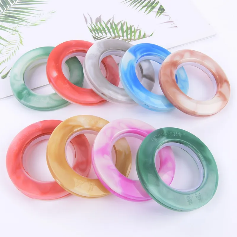75A Jade Pattern Plastic Curtain Ring 42mm