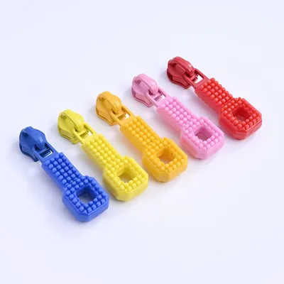 #7 Non-Lock Zipper Slider with Decorative Puller