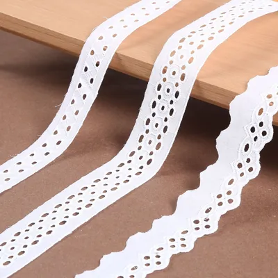 100% Cotton Eyelet Lace Trim 3.5cm