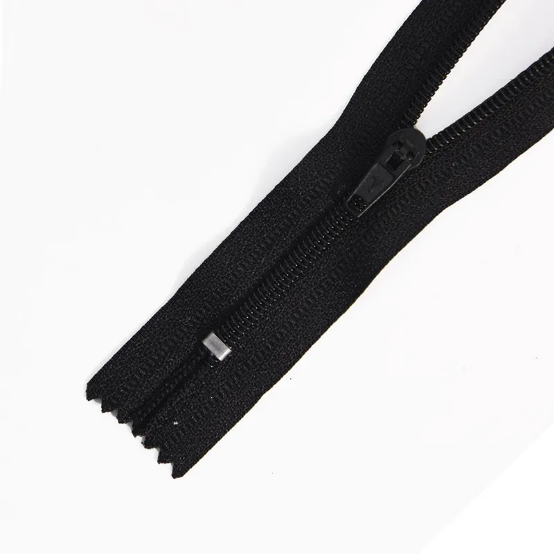 #4 Pin Lock Nylon Coil Zipper